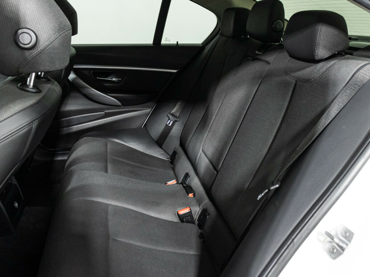 Б/У БМВ 3 серии 2018 года. Фото: #9