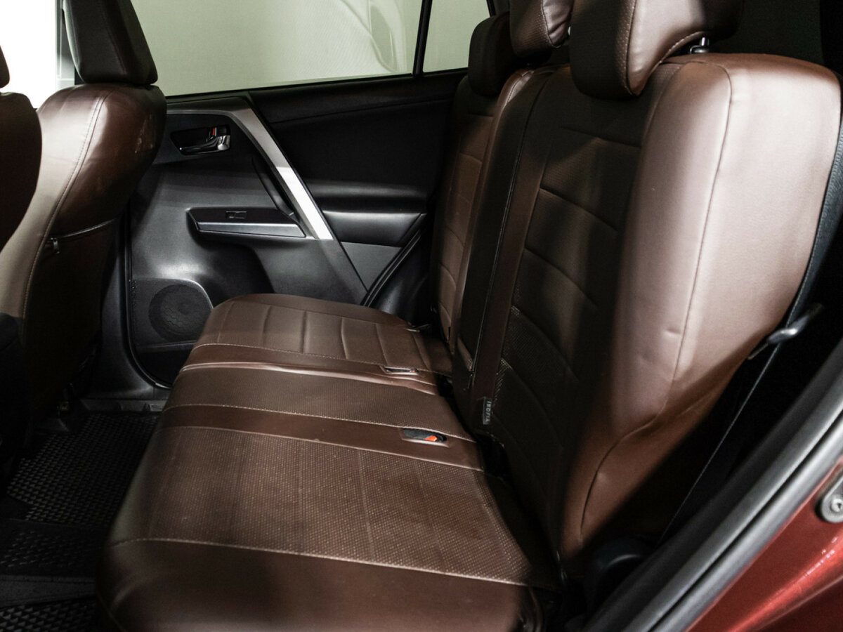 Б/У Тойота Рав4 2016 года. Фото: #7