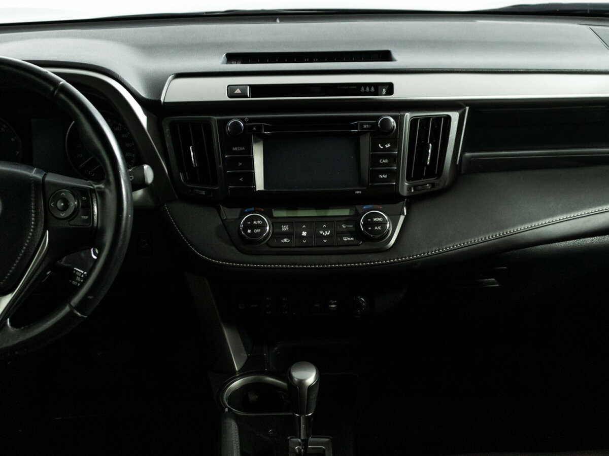 Б/У Тойота Рав4 2016 года. Фото: #11