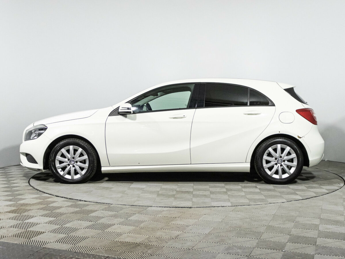 Б/У Мерседес-Бенц А-Класс 2013 года. Фото: #7