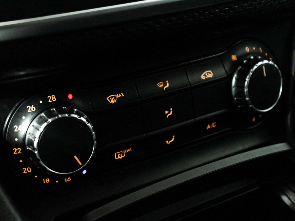 Б/У Мерседес-Бенц А-Класс 2013 года. Фото: #14