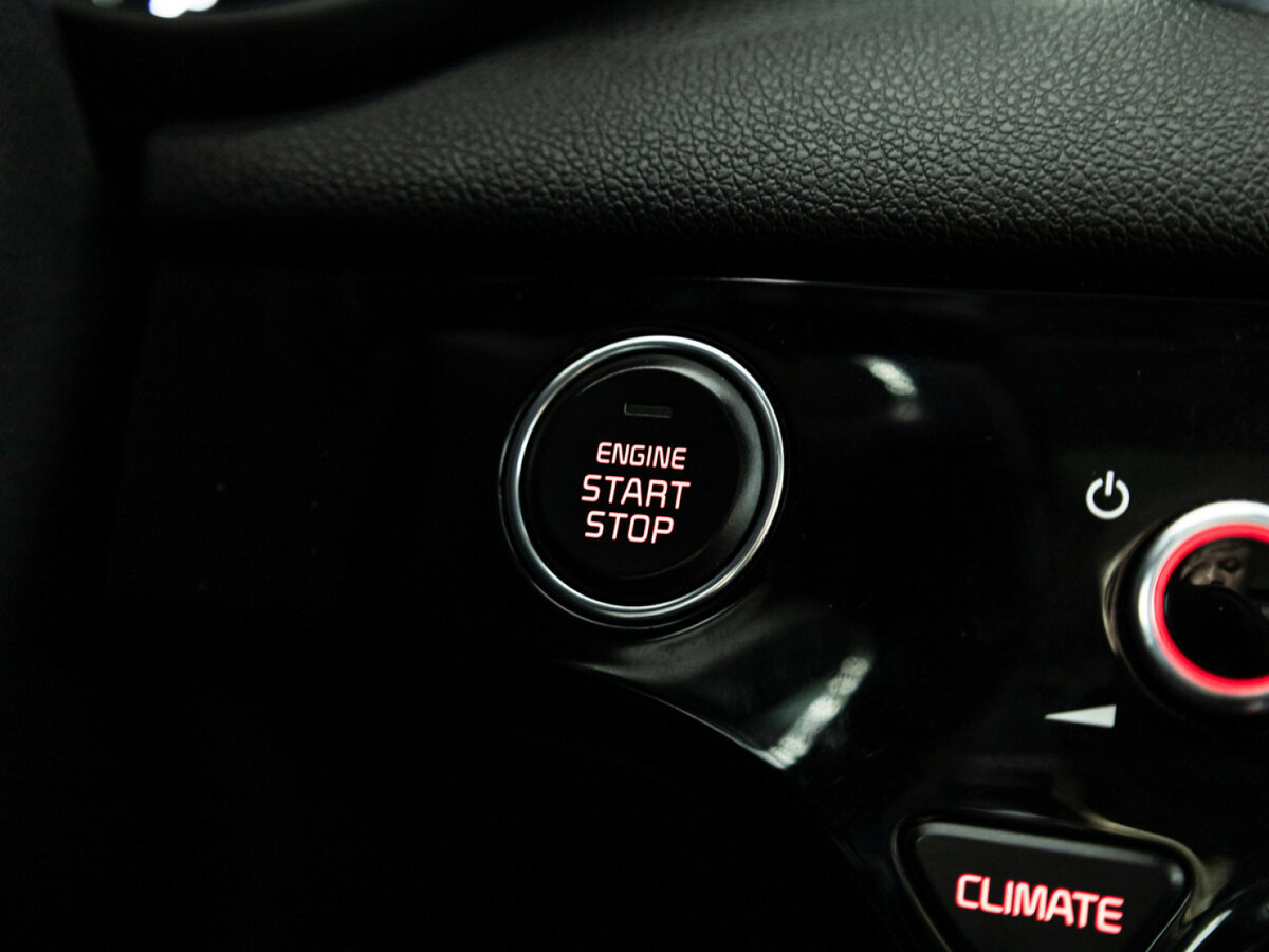 Б/У Киа Спортейдж 2016 года. Фото: #18