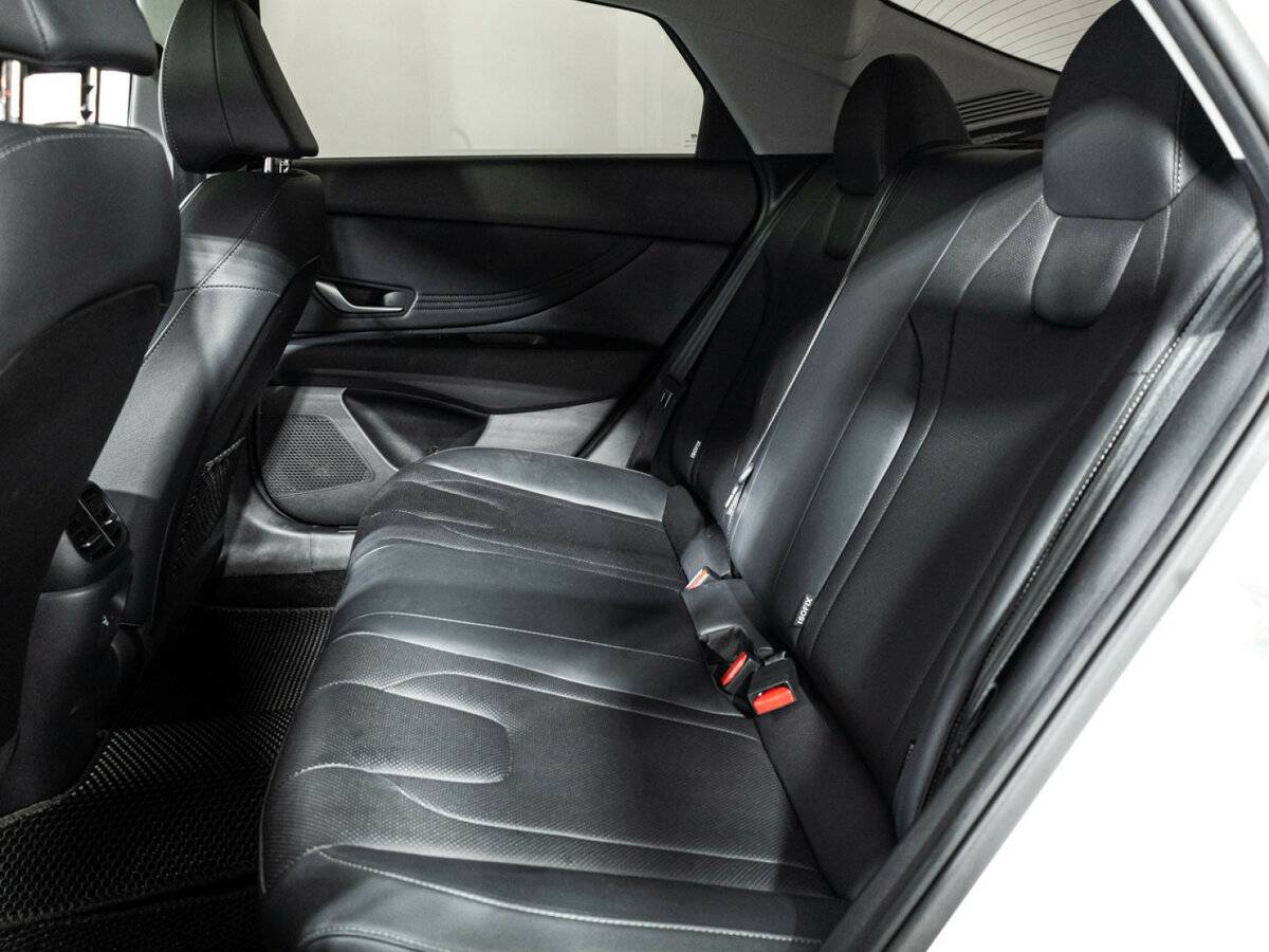 Б/У Хендай Елантра 2023 года. Фото: #9