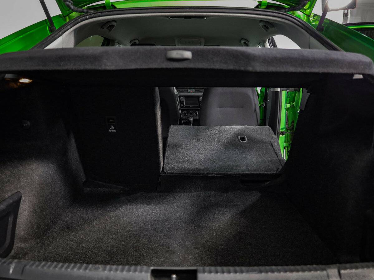 Б/У Шкода Рапид 2018 года. Фото: #19