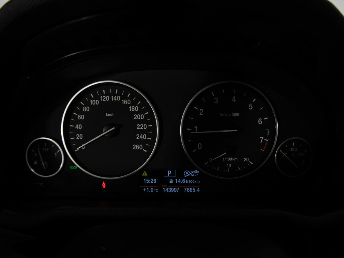 Б/У БМВ Икс3 2015 года. Фото: #6