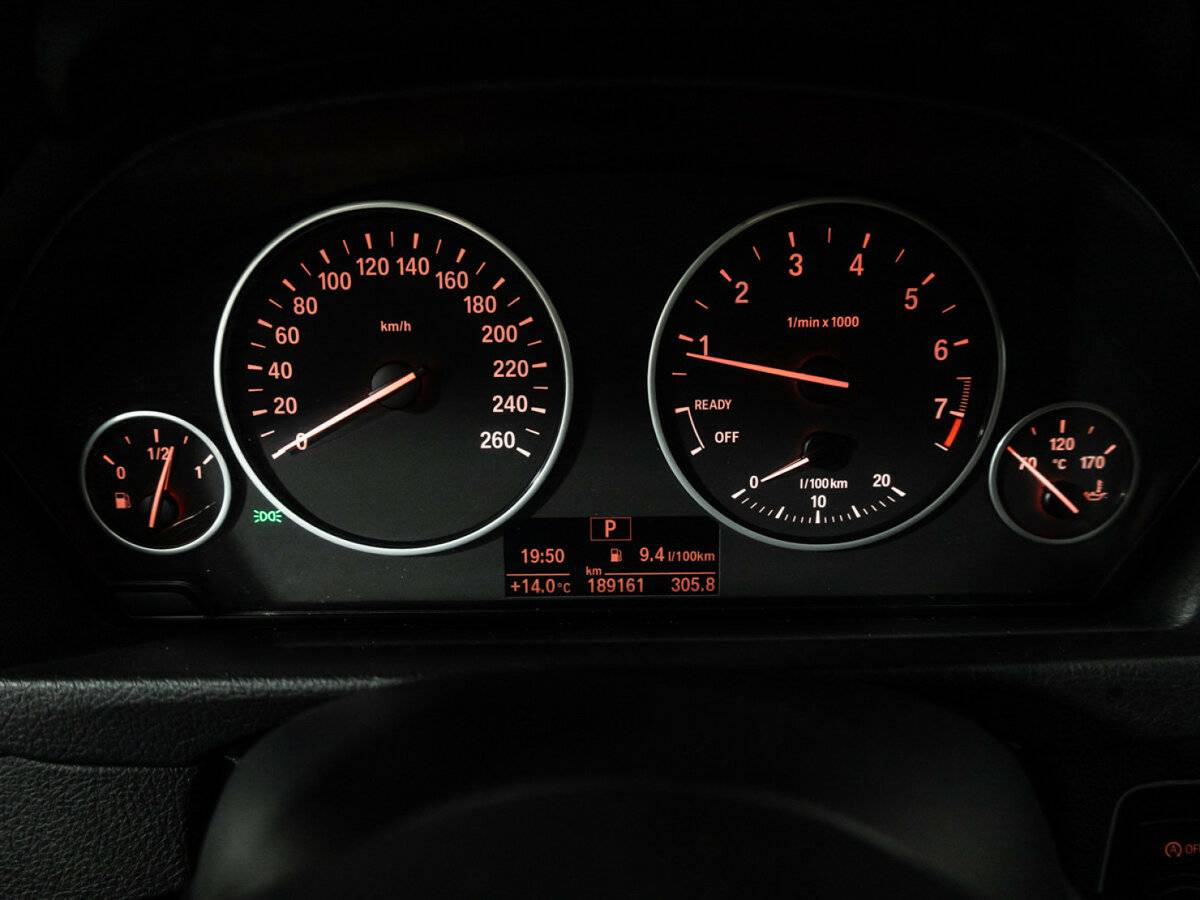 Б/У БМВ 3 серии 2015 года. Фото: #11