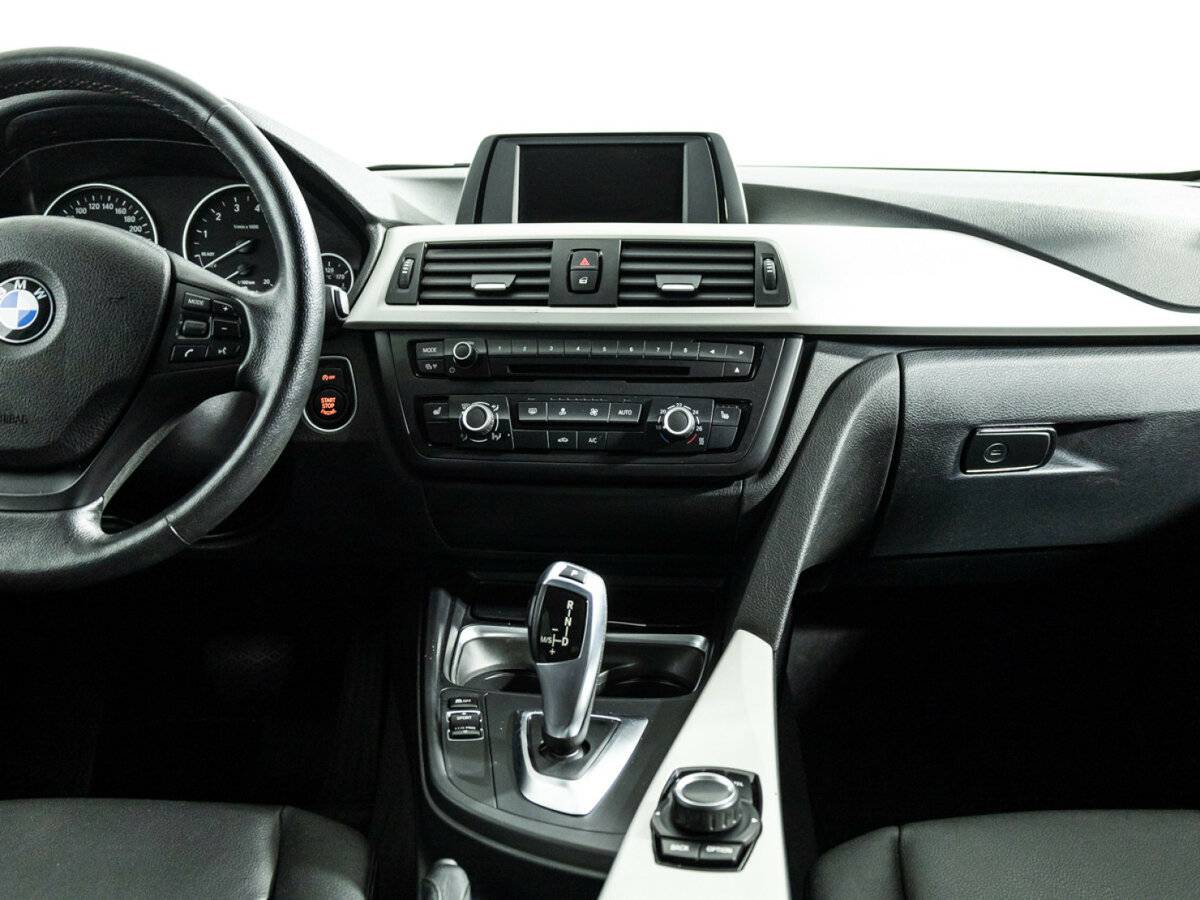 Б/У БМВ 3 серии 2015 года. Фото: #13