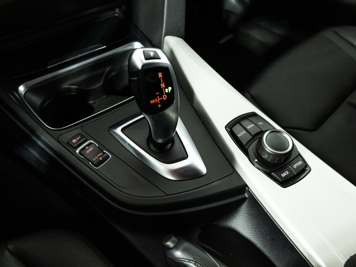 Б/У БМВ 3 серии 2015 года. Фото: #19