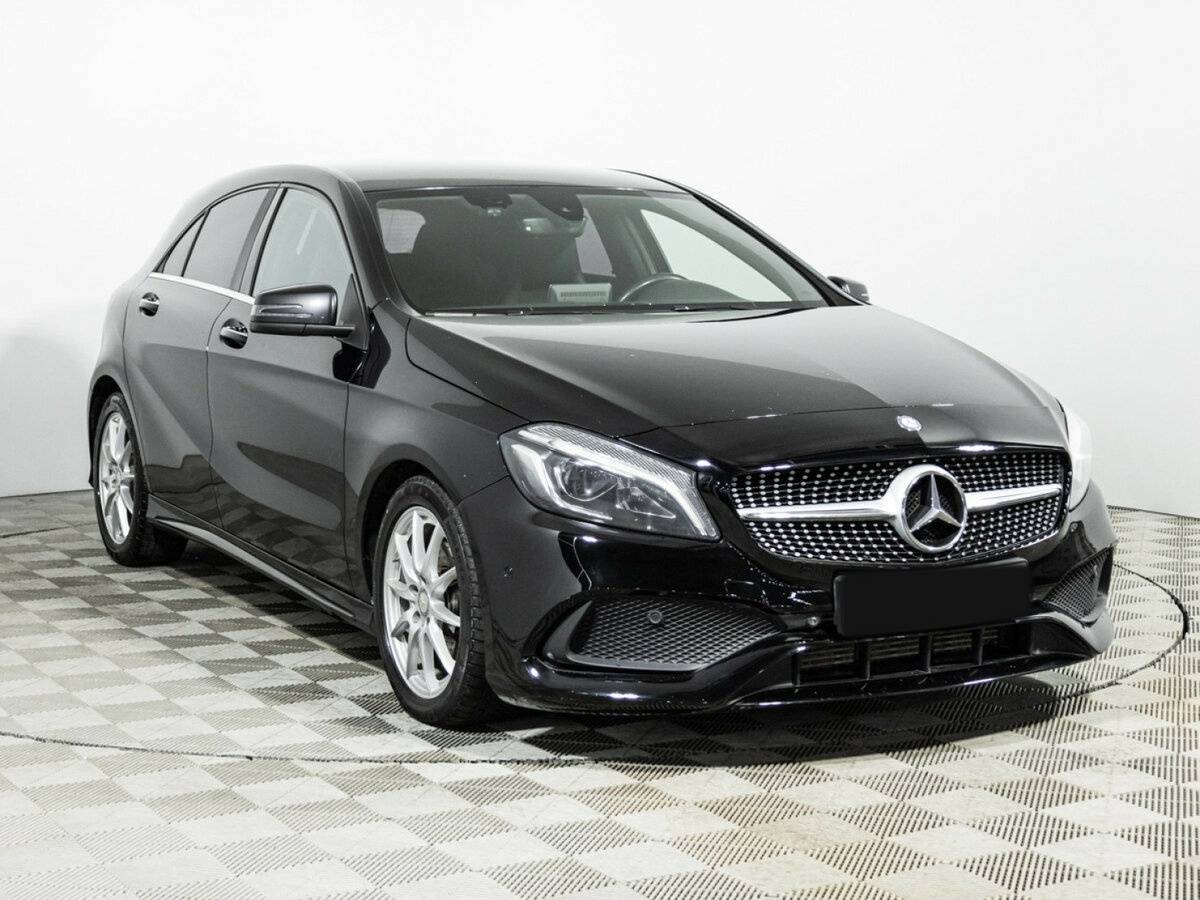 Б/У Мерседес-Бенц А-Класс 2016 года. Фото: #2