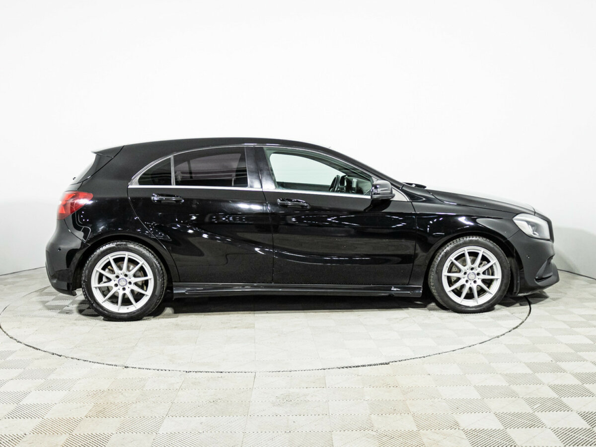 Б/У Мерседес-Бенц А-Класс 2016 года. Фото: #3