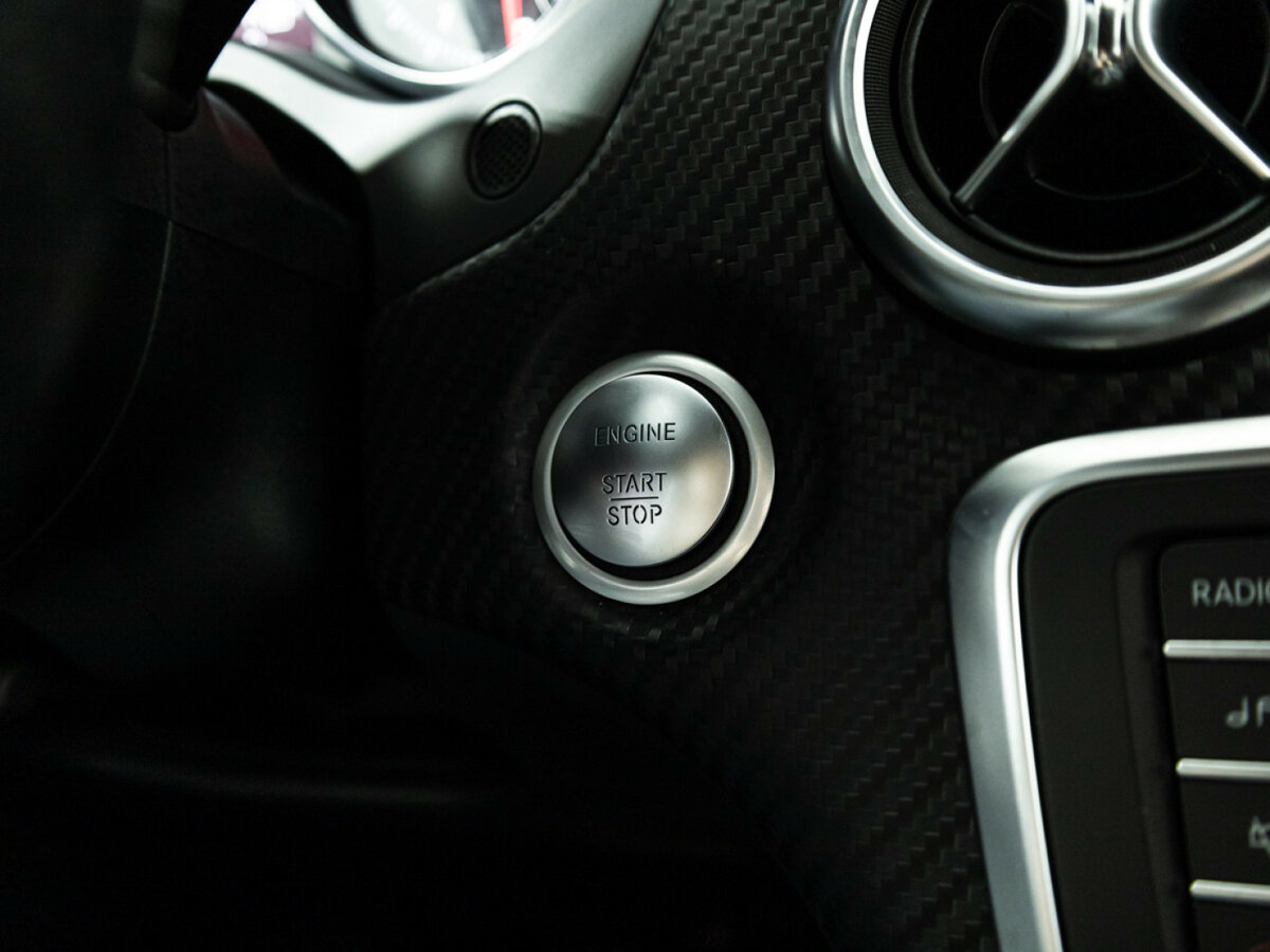 Б/У Мерседес-Бенц А-Класс 2016 года. Фото: #16