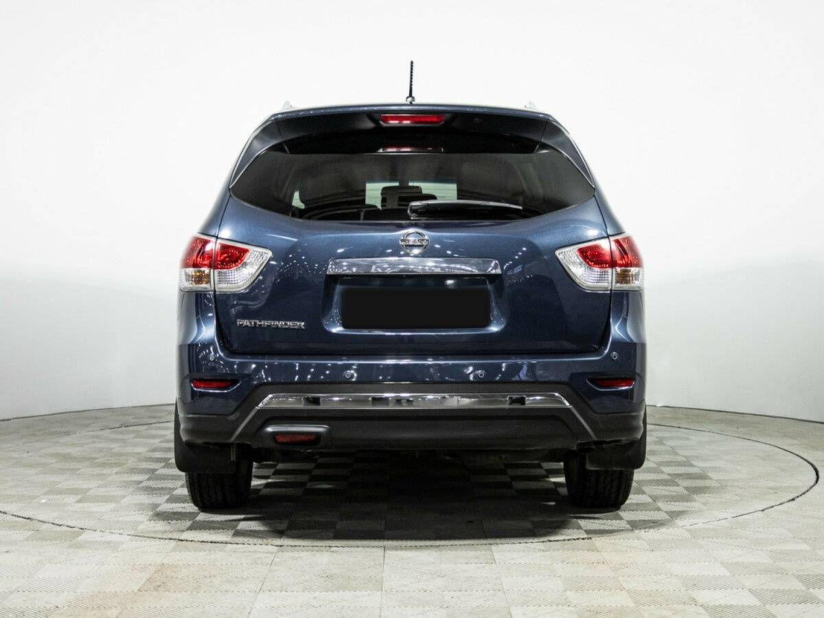 Б/У Ниссан Патфайндер 2015 года. Фото: #4