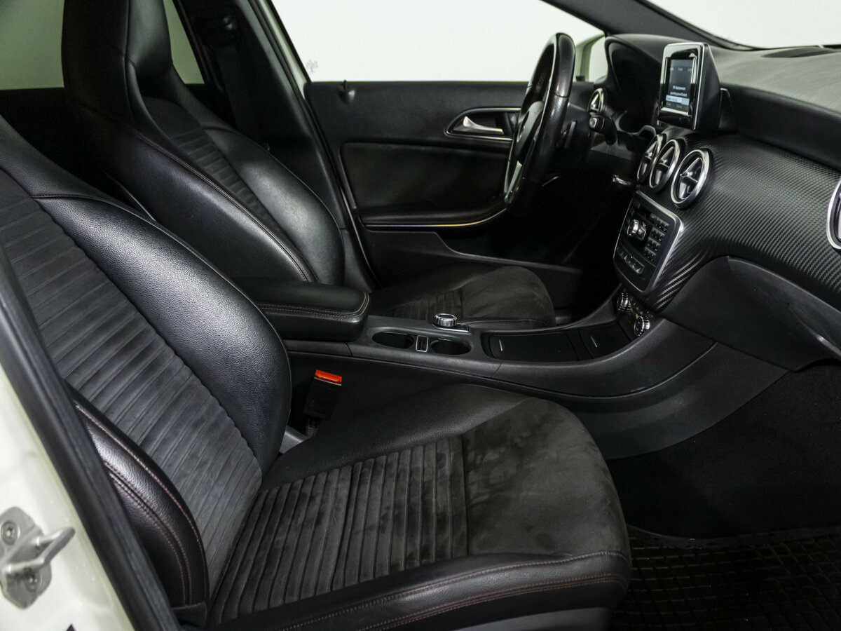 Б/У Мерседес-Бенц А-Класс 2014 года. Фото: #8