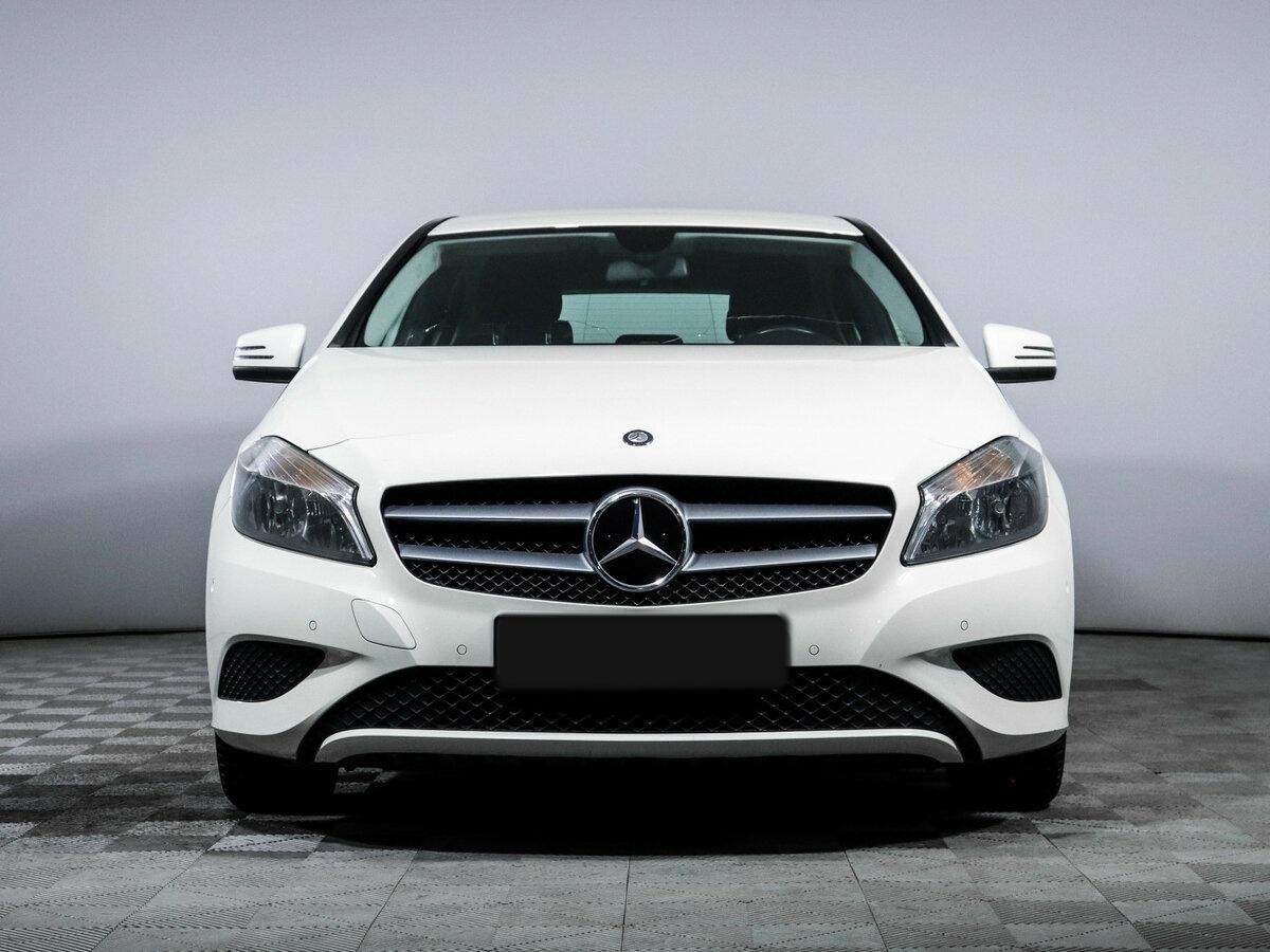 Б/У Мерседес-Бенц А-Класс 2014 года. Фото: #1