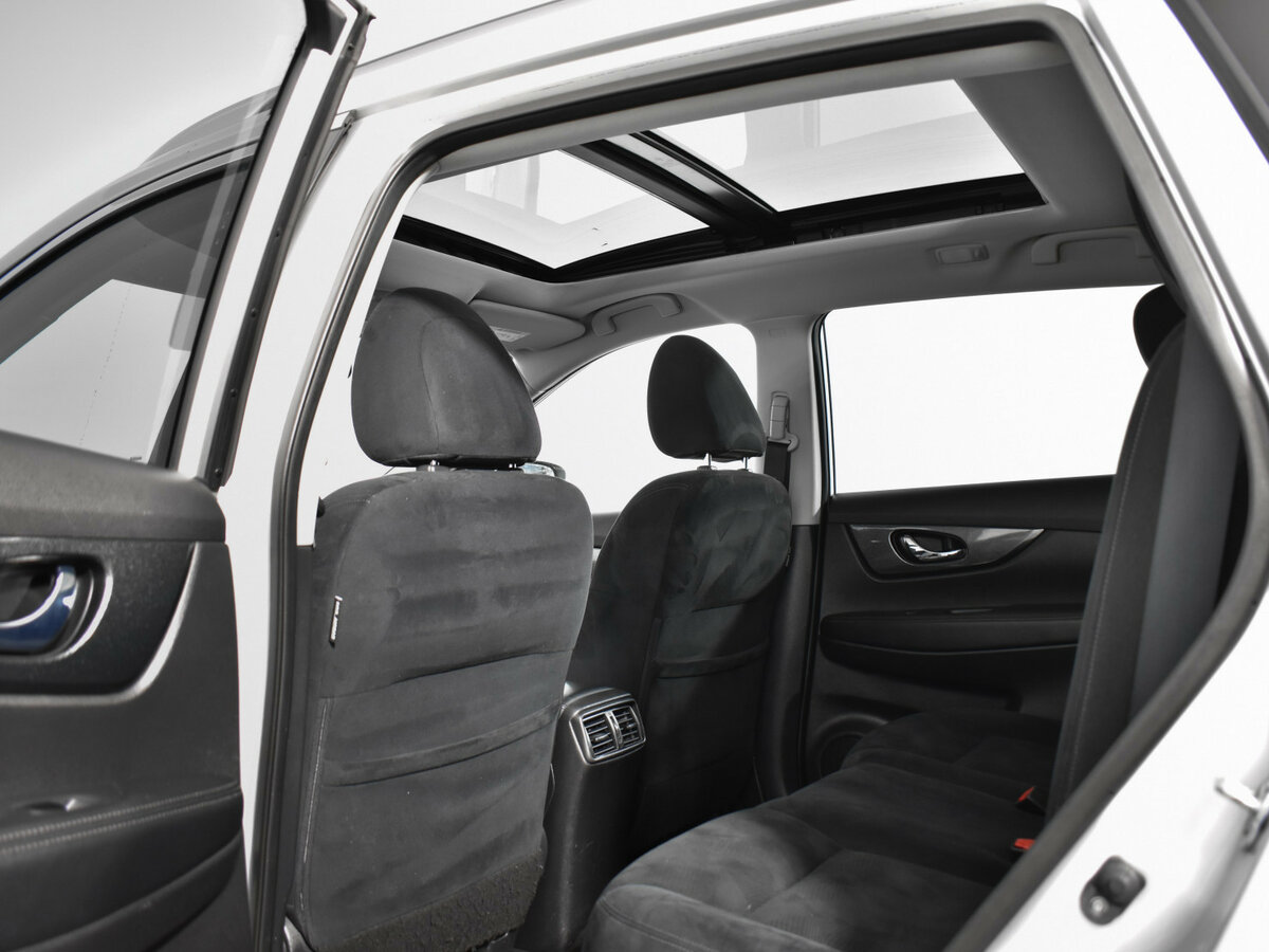 Б/У Ниссан Икс-Трейл 2015 года. Фото: #11