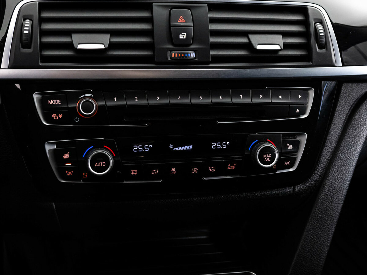 Б/У БМВ 3 серии 2016 года. Фото: #11