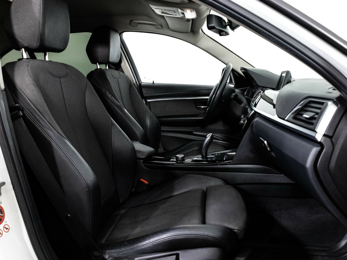 Б/У БМВ 3 серии 2016 года. Фото: #14