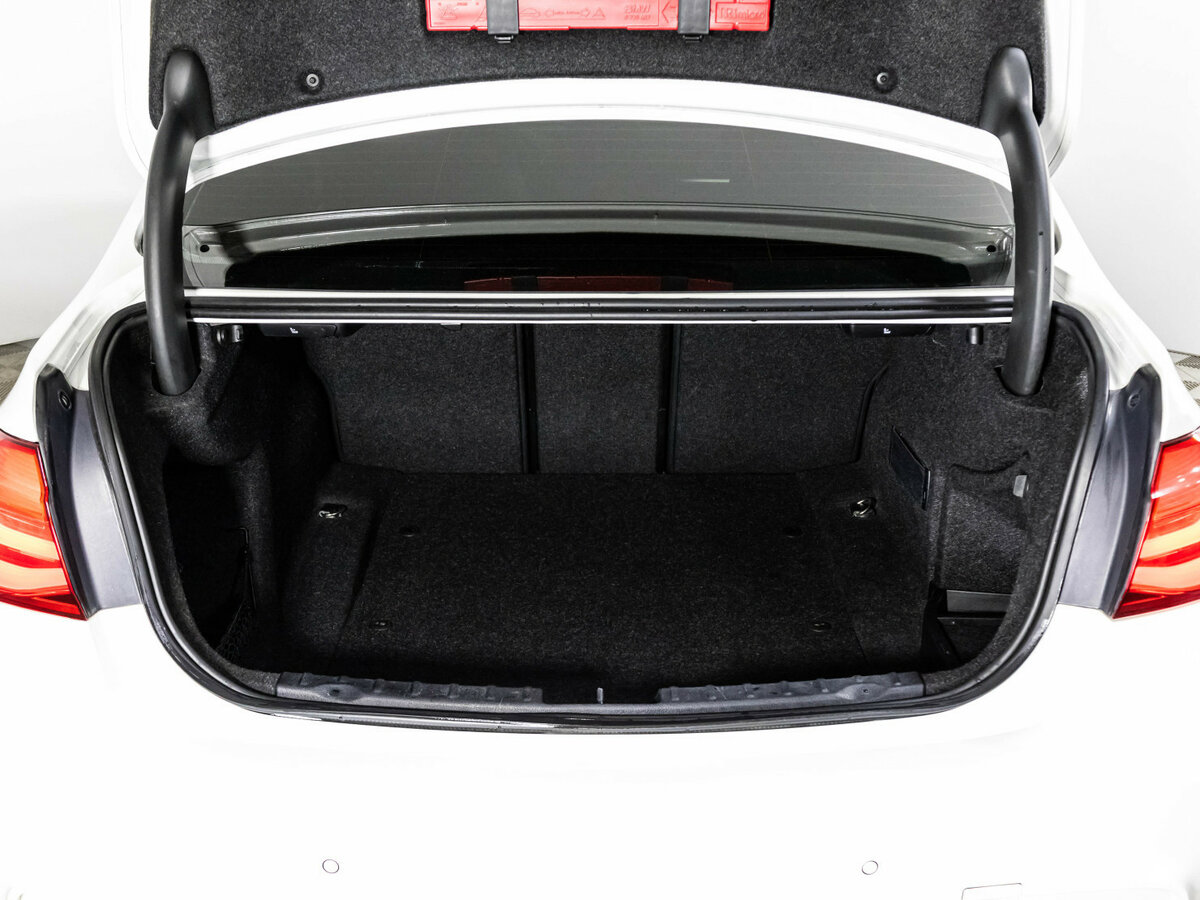 Б/У БМВ 3 серии 2016 года. Фото: #19