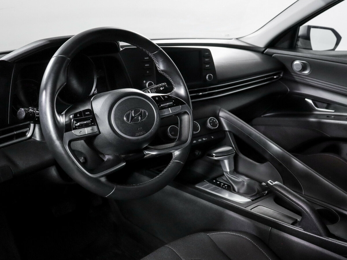 Б/У Хендай Елантра 2021 года. Фото: #11