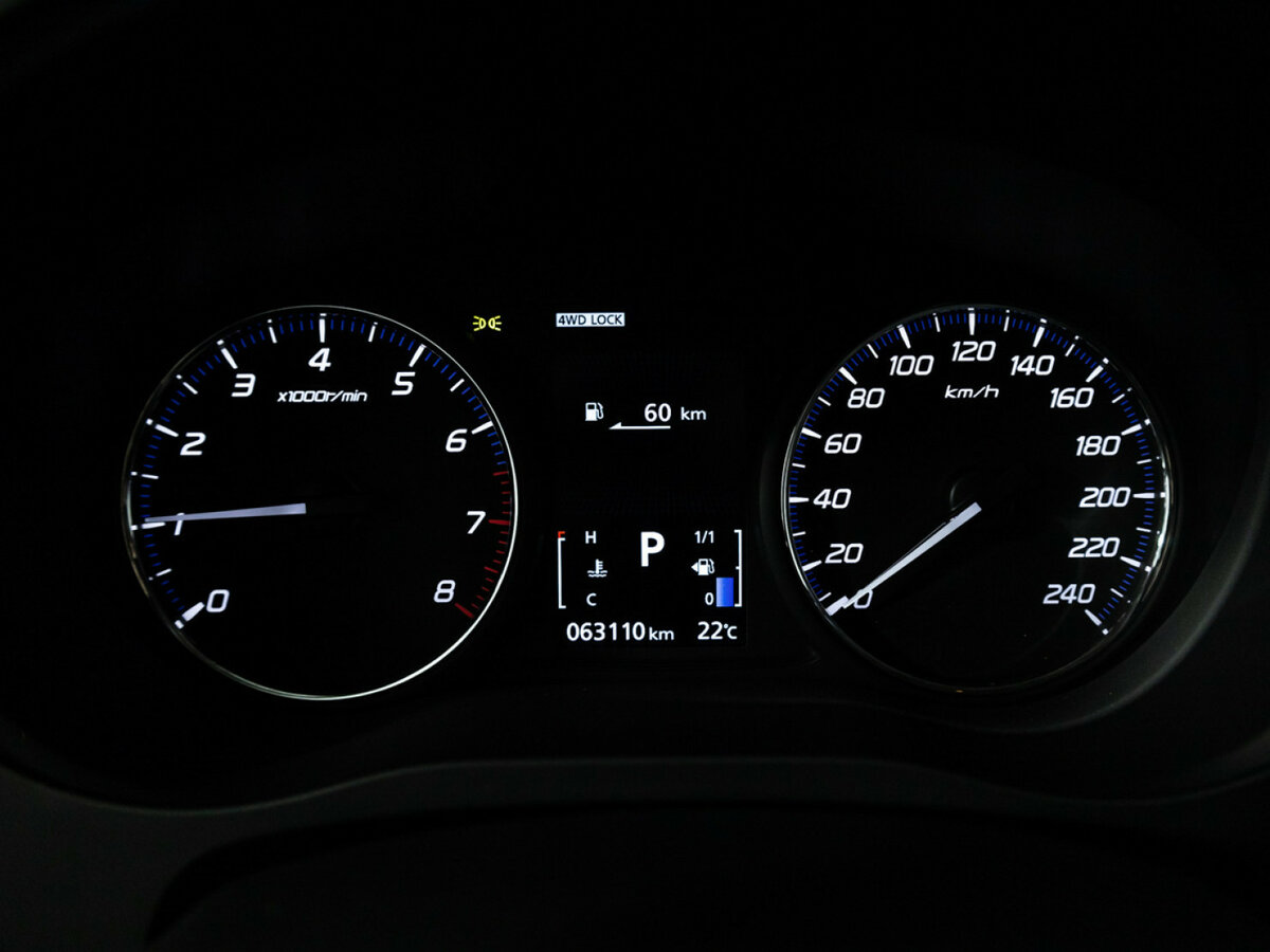 Б/У Митсубиши Оутлэндер 2018 года. Фото: #9