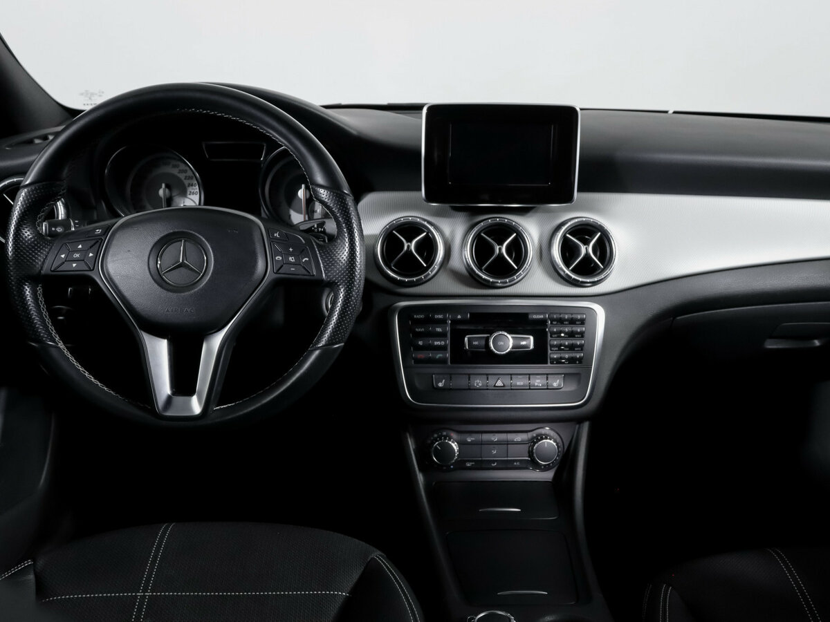 Б/У Мерседес-Бенц КЛА 2014 года. Фото: #9