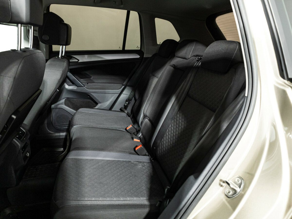 Б/У Фольксваген Тигуан 2017 года. Фото: #7