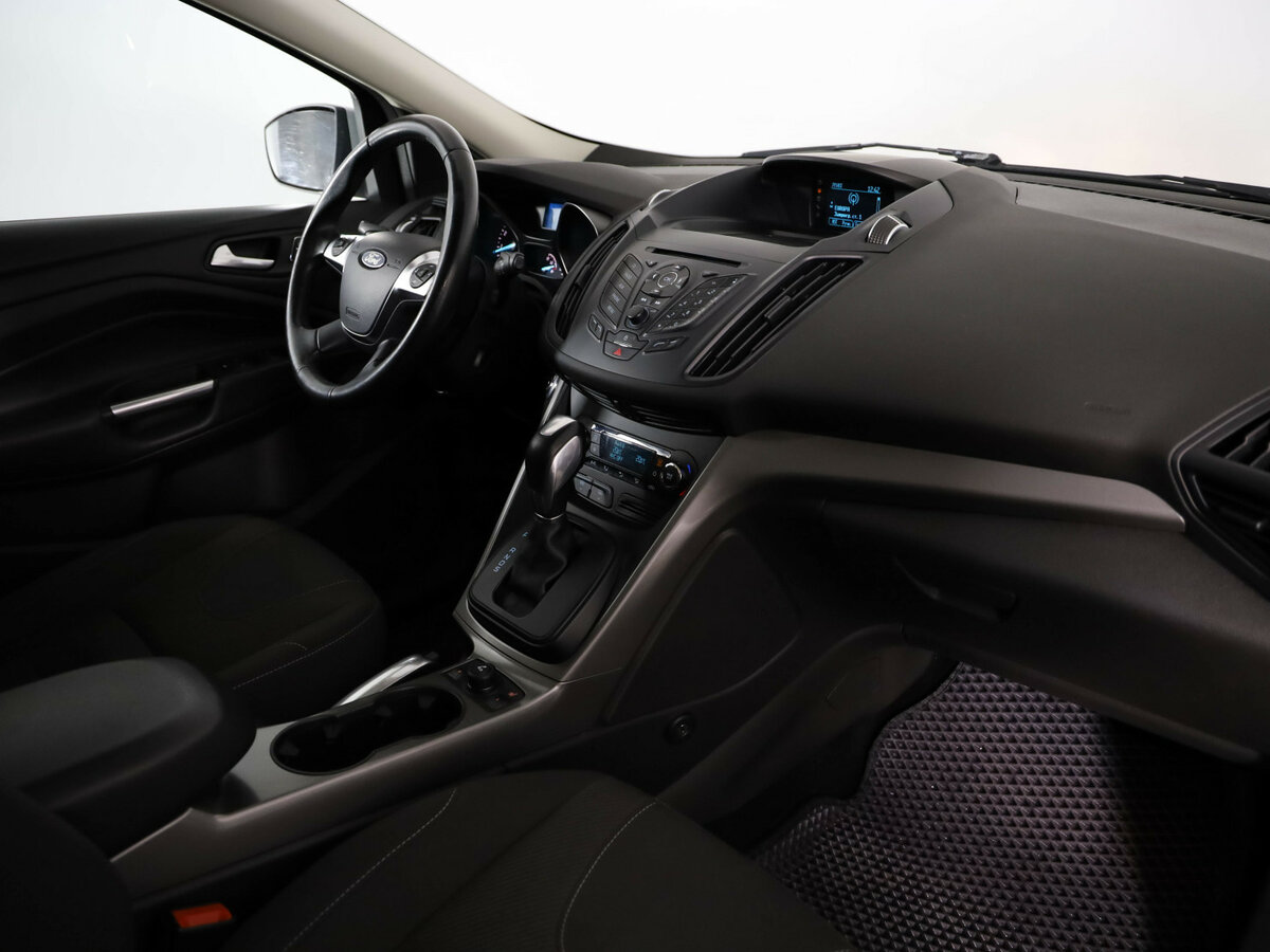 Б/У Форд Куга 2016 года. Фото: #16