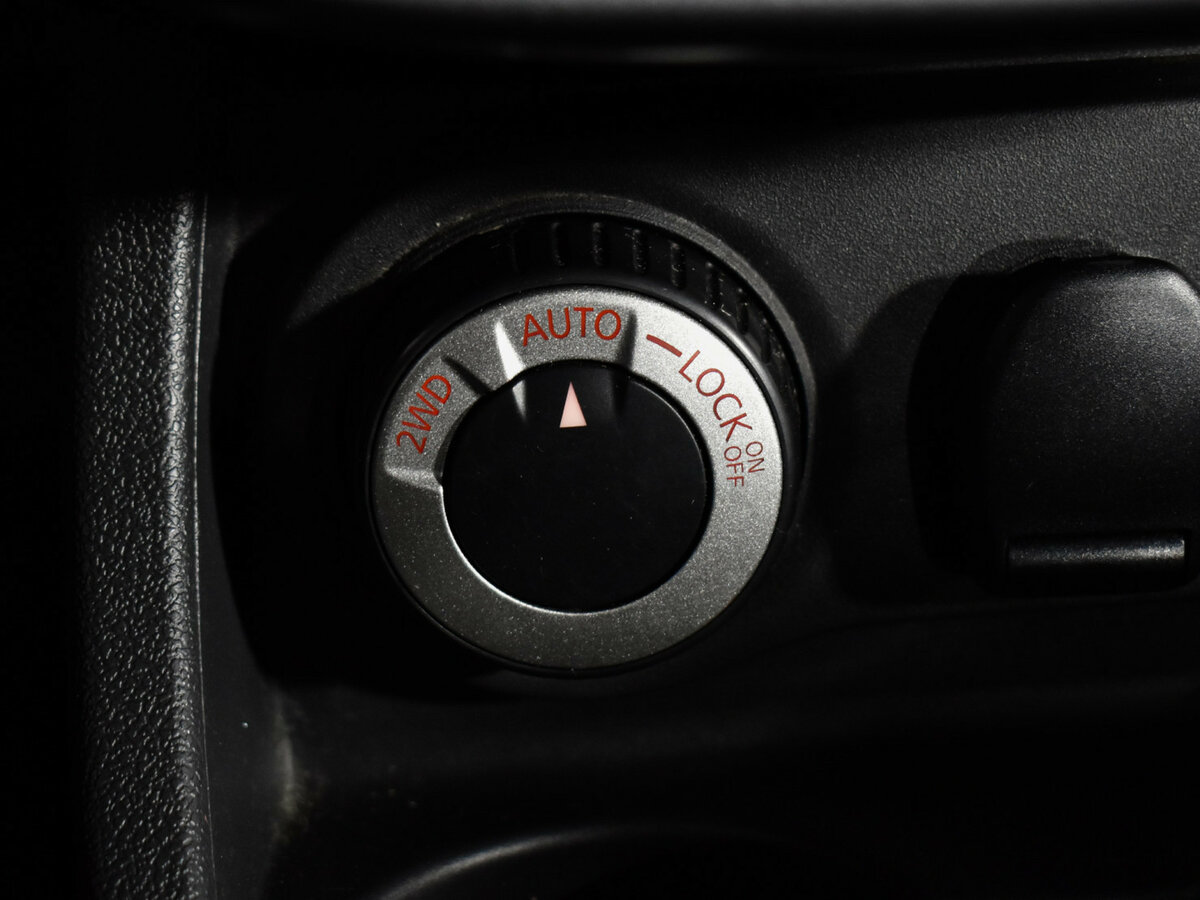 Б/У Рено Дастер 2013 года. Фото: #15