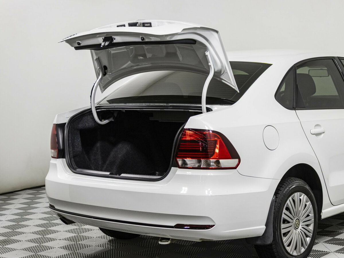 Б/У Фольксваген Поло 2016 года. Фото: #12