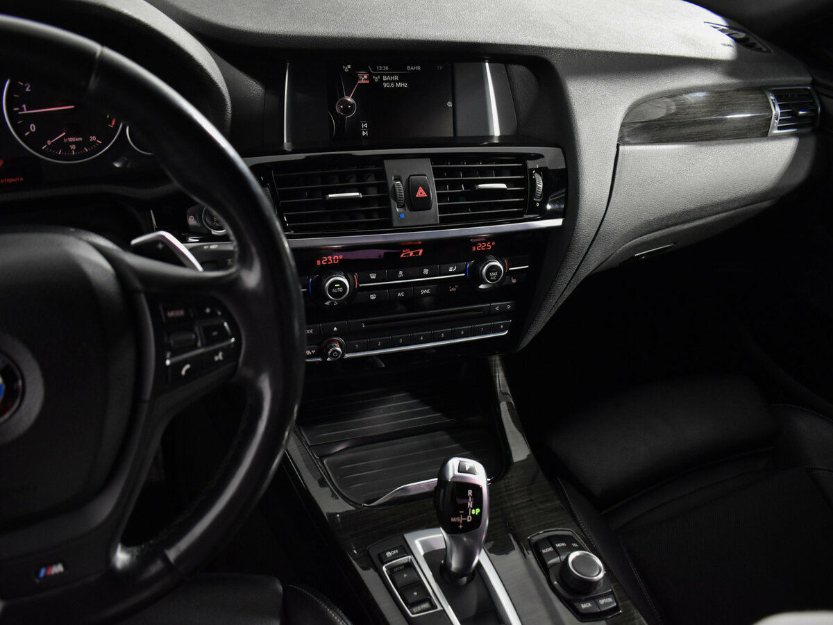 Б/У БМВ Икс4 2015 года. Фото: #18