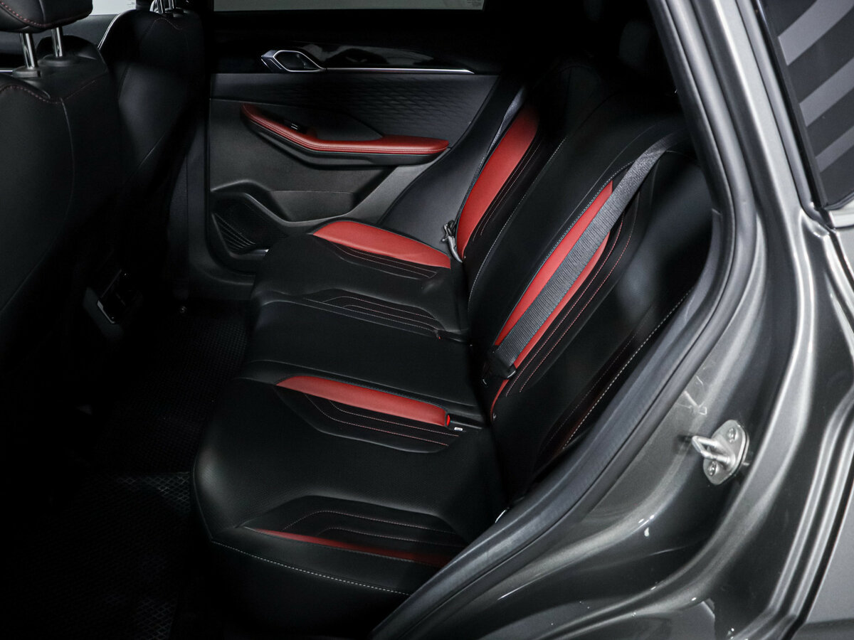 Б/У Джили Кулрэй 2024 года. Фото: #7