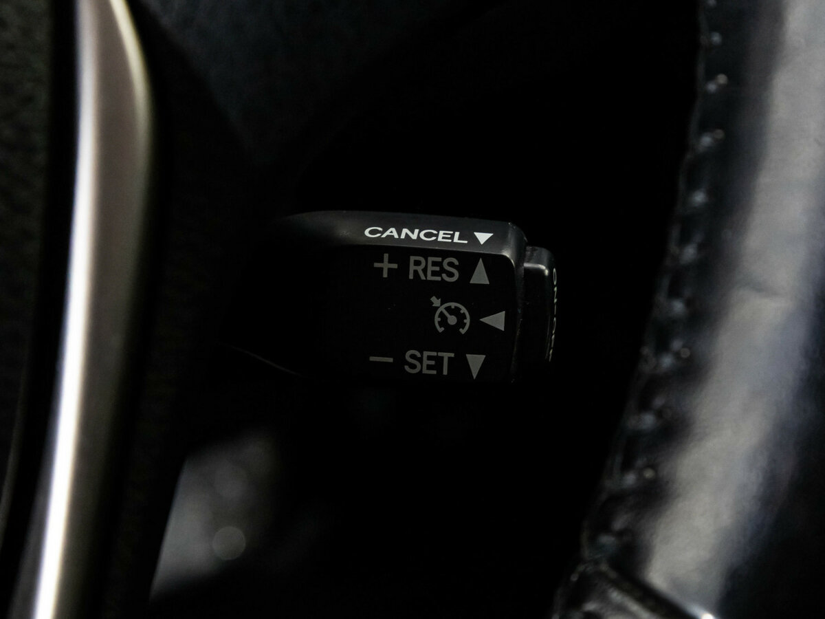 Б/У Тойота Рав4 2018 года. Фото: #14