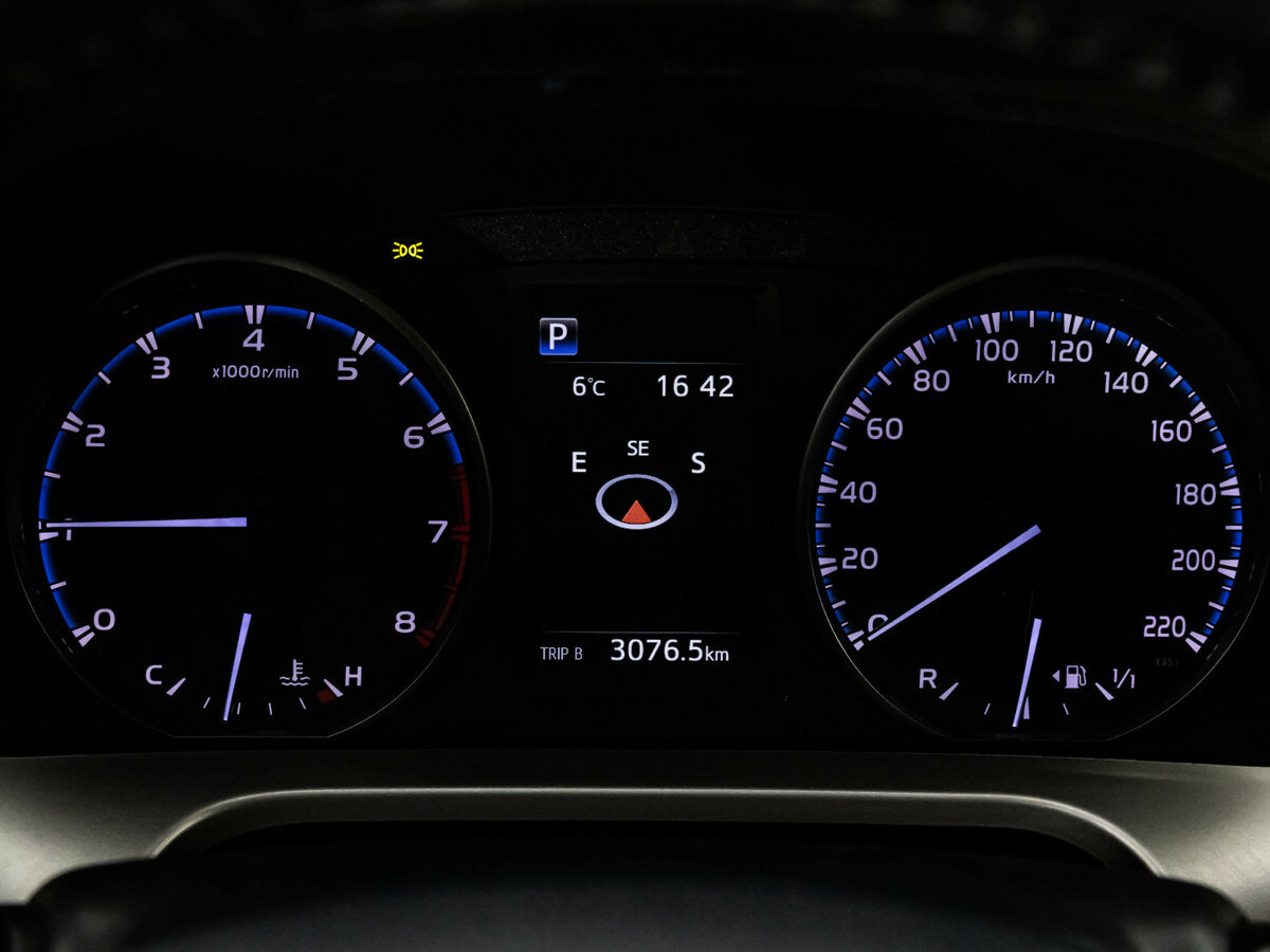 Б/У Тойота Рав4 2018 года. Фото: #22