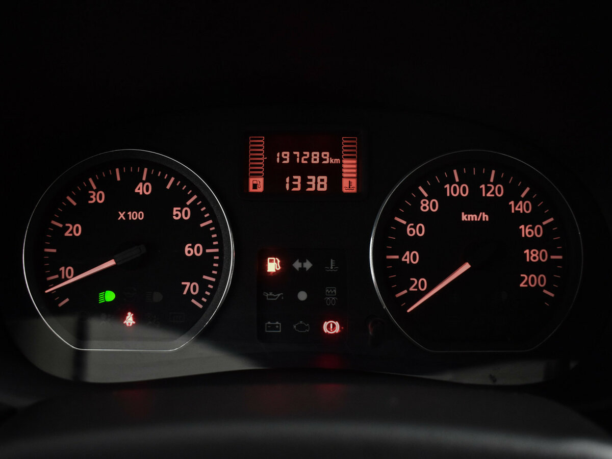 Б/У Рено Сандеро 2014 года. Фото: #18