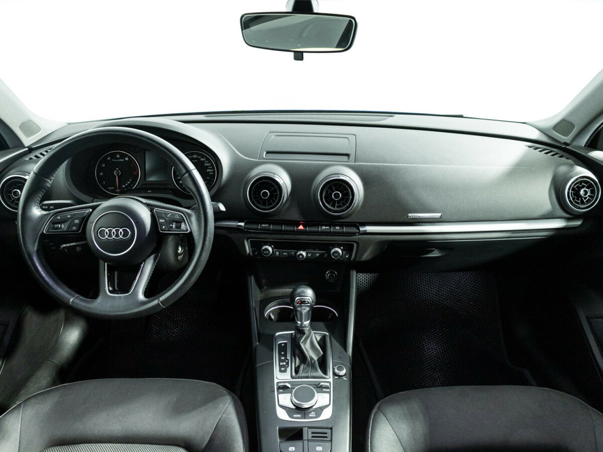 Б/У Ауди А3 2019 года. Фото: #12